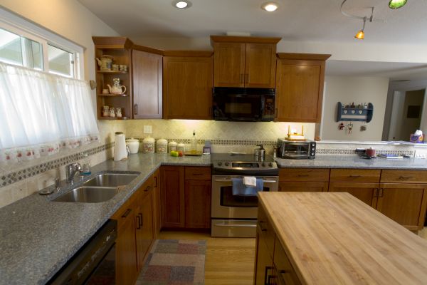 Cherry Cabinet Remodeling in Conroe
